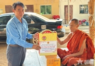 ຮ່ວມມ່ວນຊື່ນບຸນປີໃໝ່ Chol Chnam Thmay ພ້ອມກັບທະຫານ ແລະປະຊາຊົນປະເທດເພື່ອນມິດ