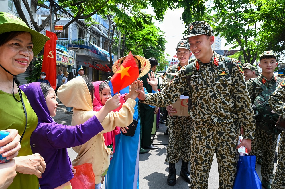 Gallery - 	ត្រៀមខ្លួនជាស្រេចហ្វឹកហ្វឺនរួមគ្នា