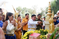 ភ្ញៀវទេសចរច្រើនកុះករចូលរួមទិវាវប្បធម៌នៃបណ្ដាជនជាតិវៀតណាមឆ្នាំ២០២៥