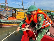 ក្រសួងការពារប្រទេសវៀតណាម បញ្ជាឲ្យស្ថាប័ន និងអង្គភាពនានា ឆ្លើយតបជាបន្ទាន់ចំពោះព្យុះលេខ៥