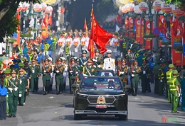 គ្រាដ៏គួរឱ្យចាប់អារម្មណ៍នៅឯពិធីដង្ហែក្បួនព្យុះហយាត្រាក្នុងឱកាសបុណ្យឯករាជ្យជាតិ