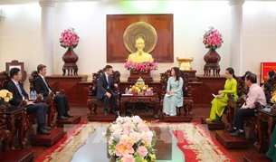 ធុរកិច្ចចិនស្វែងរកឱកាសបណ្ដាក់ទុនវិនិយោគនៅទីក្រុង Can Tho