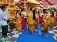 អត្តសញ្ញាណវប្បធម៌ប្រពៃណីភ្ជាប់ជាមួយជីវភាពនៅសម័យទំនើប