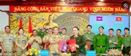 នគរបាលវៀតណាម-កម្ពុជា សហការកសាងព្រំដែនប្រកបដោយ​សន្តិភាព និងមិត្តភាព