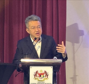 អាស៊ានត្រូវធ្វើការទម្លាយភាពទាល់ច្រកក្នុងវិស័យសេវាកម្ម ដើម្បីបង្កើតអនាគតពាណិជ្ជកម្មសកល