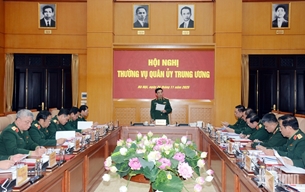 គណៈអចិន្ត្រៃយ៍នៃគណៈកម្មាធិការបក្សយោធាមជ្ឈិមផ្តល់យោបល់លើខ្លឹមសារសំខាន់ៗមួយចំនួន