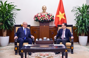 កសាងសាកលវិទ្យាល័យវៀតណាម-ជប៉ុន ឲ្យក្លាយគ្រឹះស្ថានអប់រំឈានមុខគេក្នុងតំបន់