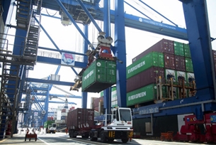 ទស្សនៈអន្តរជាតិអំពីសេដ្ឋកិច្ចវៀតណាម៖ សន្ទុះនៃឆ្នាំ ២០២៥ និងមូលដ្ឋានគ្រឹះសម្រាប់វដ្តថ្មី