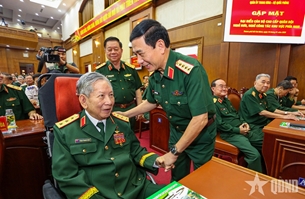 គណៈកម្មាធិការបក្សយោធាមជ្ឈិម ក្រសួងការពារប្រទេសវៀតណាម ជួបសំណេះសំណាលជាមួយអតីតកម្មាភិបាលជាន់ខ្ពស់ក្នុងកងទ័ពដែលចូលនិវត្តន៍នៅភាគខាងត្បូងវៀតណាម