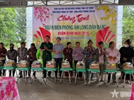 អំណោយដ៏កក់ក្តៅសម្រាប់ប្រជាជននៅតាមព្រំដែននៅខេត្ត Tay Ninh