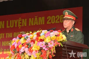 លោកនាយឧត្តមសេនីយ៍ Nguyen Trong Nghia អញ្ជើញចូលរួមពិធីបើកវគ្គហ្វឹកហ្វឺននៅកងពលធំលេខ៥ យោធភូមិភាគទី៧