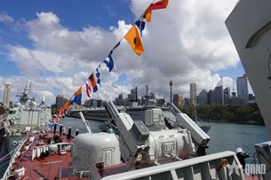 នាវាលេខ ០១៦ - Quang Trung ចូលរួមពិធីព្យុហយាត្រា ដើម្បីរំលឹកខួបលើកទី ១២៥ នៃការបង្កើតកងទ័ពជើងទឹកអូស្ត្រាលី