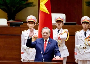 ប្រព័ន្ធសារព័ត៌មានអាមេរិកខាងត្បូង៖ កែសម្រួលរចនាសម្ព័ន្ធថ្នាក់ដឹកនាំរបស់វៀតណាមដើម្បីបម្រើដល់ការអភិវឌ្ឍប្រទេសជាតិ