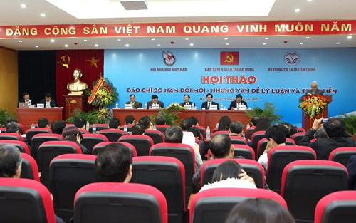 Conference reviews 30 years of Vietnam journalism