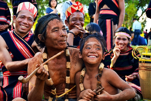 Gong festival in photos