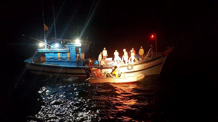 Forces Continue Locating Sunk Trawler