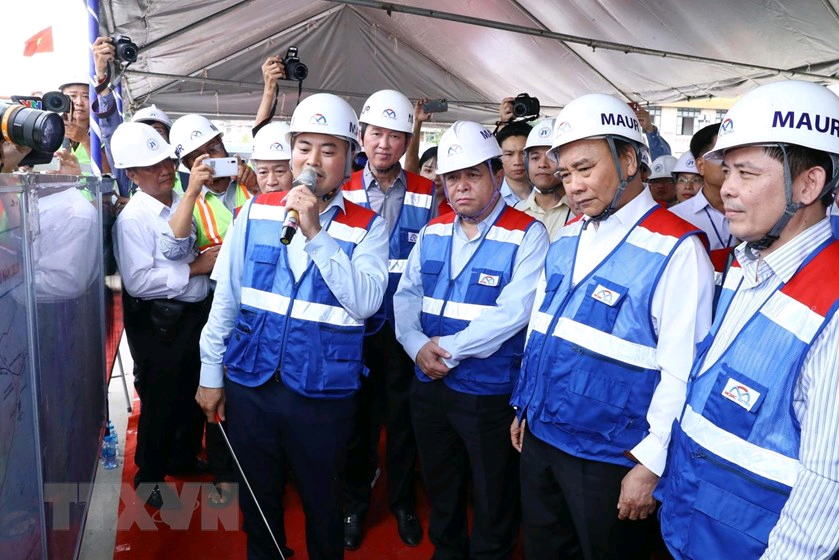 PM inspects construction of HCM City’s Metro Line No.1