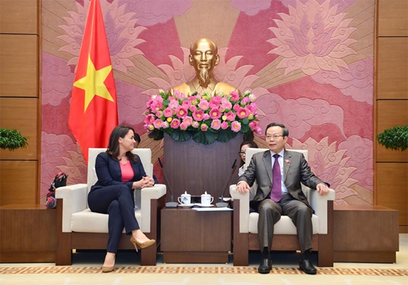 Vietnam, Hungary to expand relations