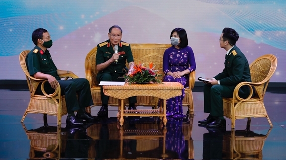 Photo exhibition on supporting AO dioxin victims