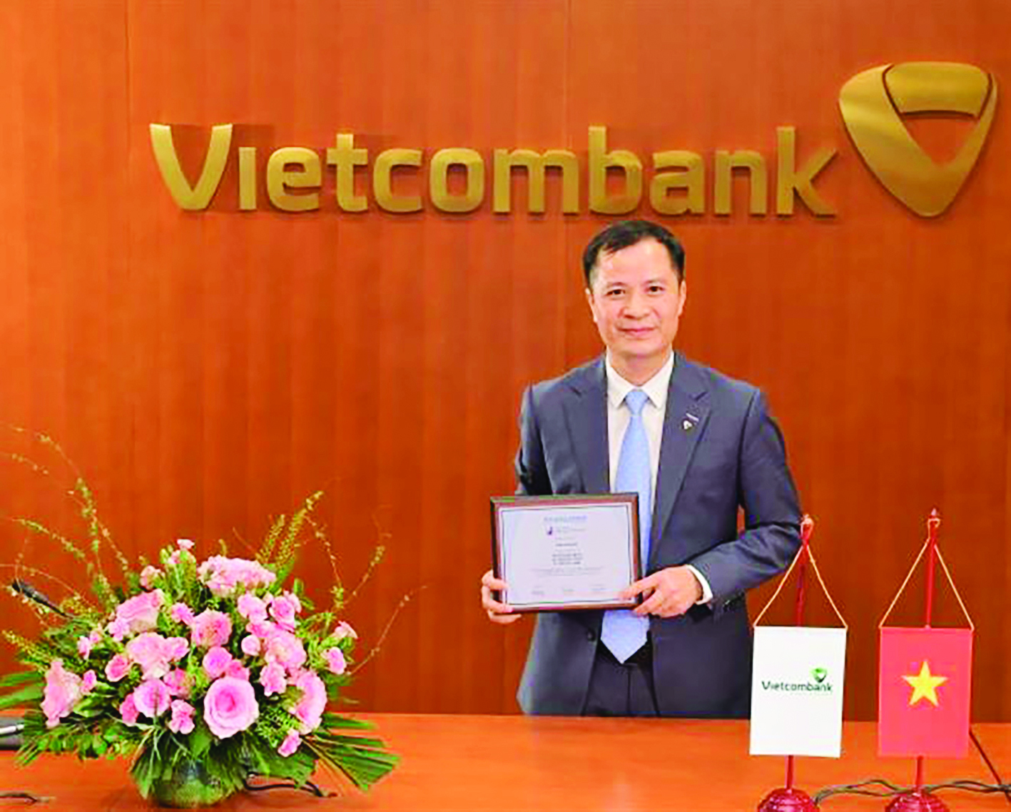 Vietcombank named Vietnam’s Strongest Bank by Balance Sheet for six ...