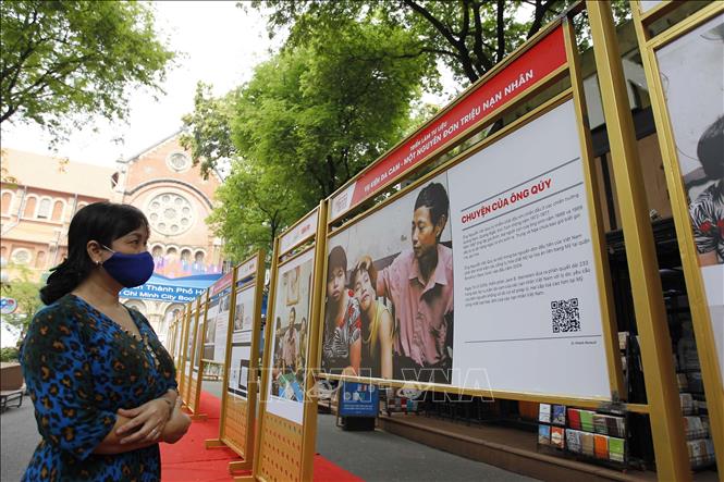 Exhibition on AO dioxin pain, lawsuit underway in HCM City