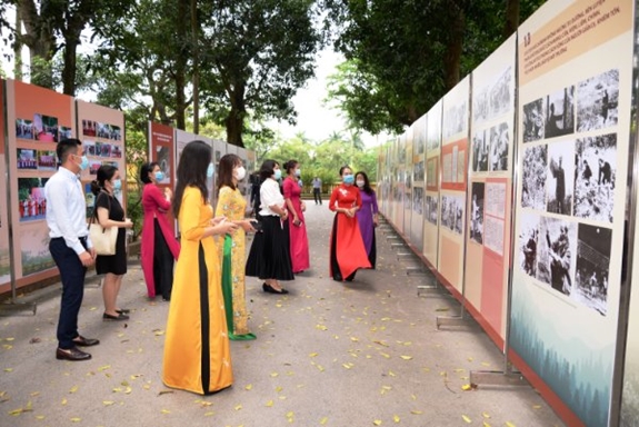 Exhibition on President Ho Chi Minh opens in Hanoi