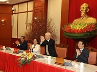 Party chief hails elderly association for five-year achievements