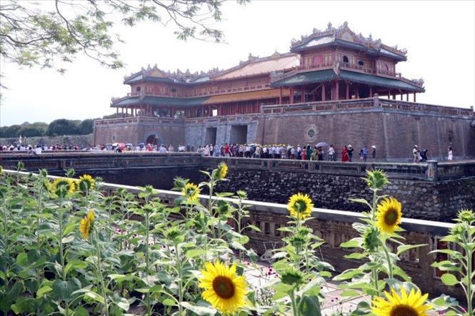 Thua Thien Hue serves around 47,000 visitors during Tet holiday