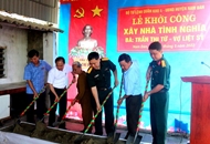 Nghe An troops build house of gratitude for family of martyr