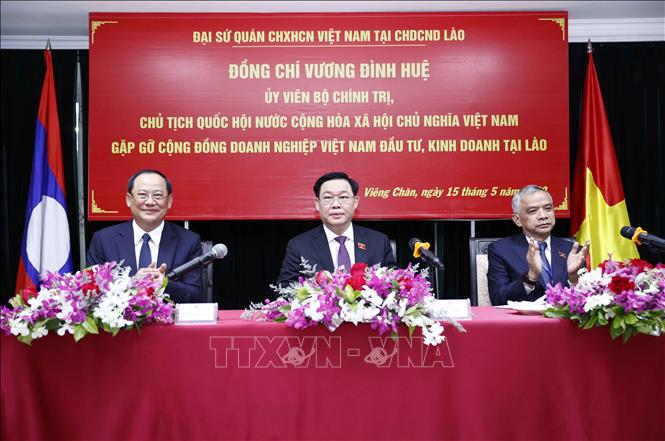 Businesses urged to help make breakthroughs in Vietnam - Laos economic ties