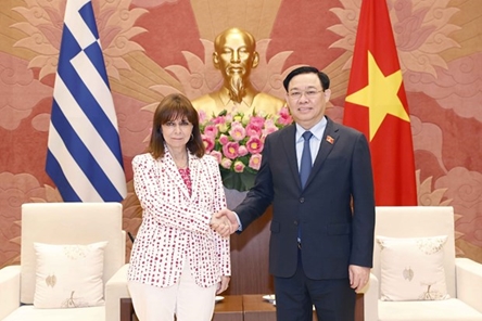 N.A. leader meets Greek President in Hanoi