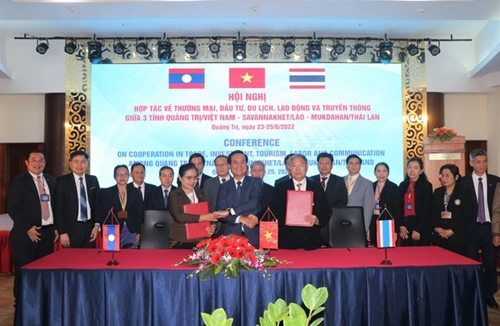 Vietnamese, Lao, Thai provinces strengthen multifaceted cooperation
