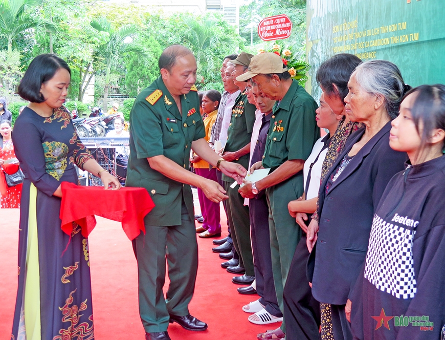 Exhibition on AO dioxin victims held in Kon Tum