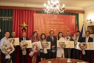 Vietnamese expats in Czech Republic honored for contribution to homeland
