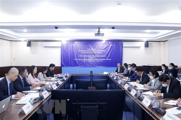 Vietnam, Laos enhance cooperation in economic diplomacy
