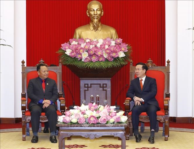 Vietnam, Laos to further boost cooperation in youth work