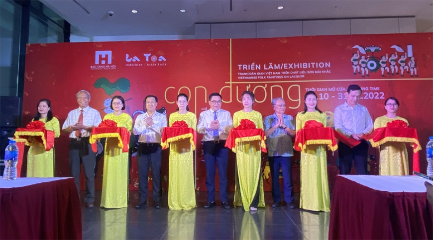 Folk paintings on display in Hanoi