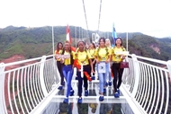 Miss Tourism World candidates impressed by Moc Chau’s landscape