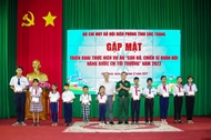 Soc Trang’s border guard conducts programs to support children