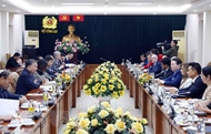 U.S. businesses urged to boost Vietnam-U.S. ties in trade, defense, security