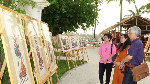 Hue exhibition showcases Vietnam’s folk paintings