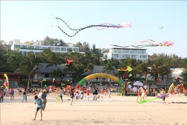 Binh Thuan: Kite flying festival fascinates visitors - Vimarsana News