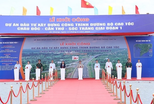 Construction of trans-Mekong Delta expressway kicks off