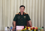 Defense leader works with Army Corps 16