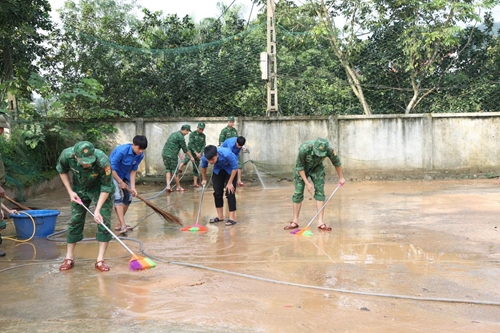 More troops mobilized to help people surmount flood aftermath