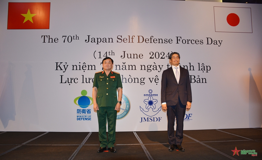 Banquet held to mark JSDF’s establishment