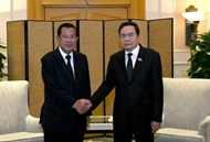 N.A. Chairman receives Cambodian Senate President Hun Sen
