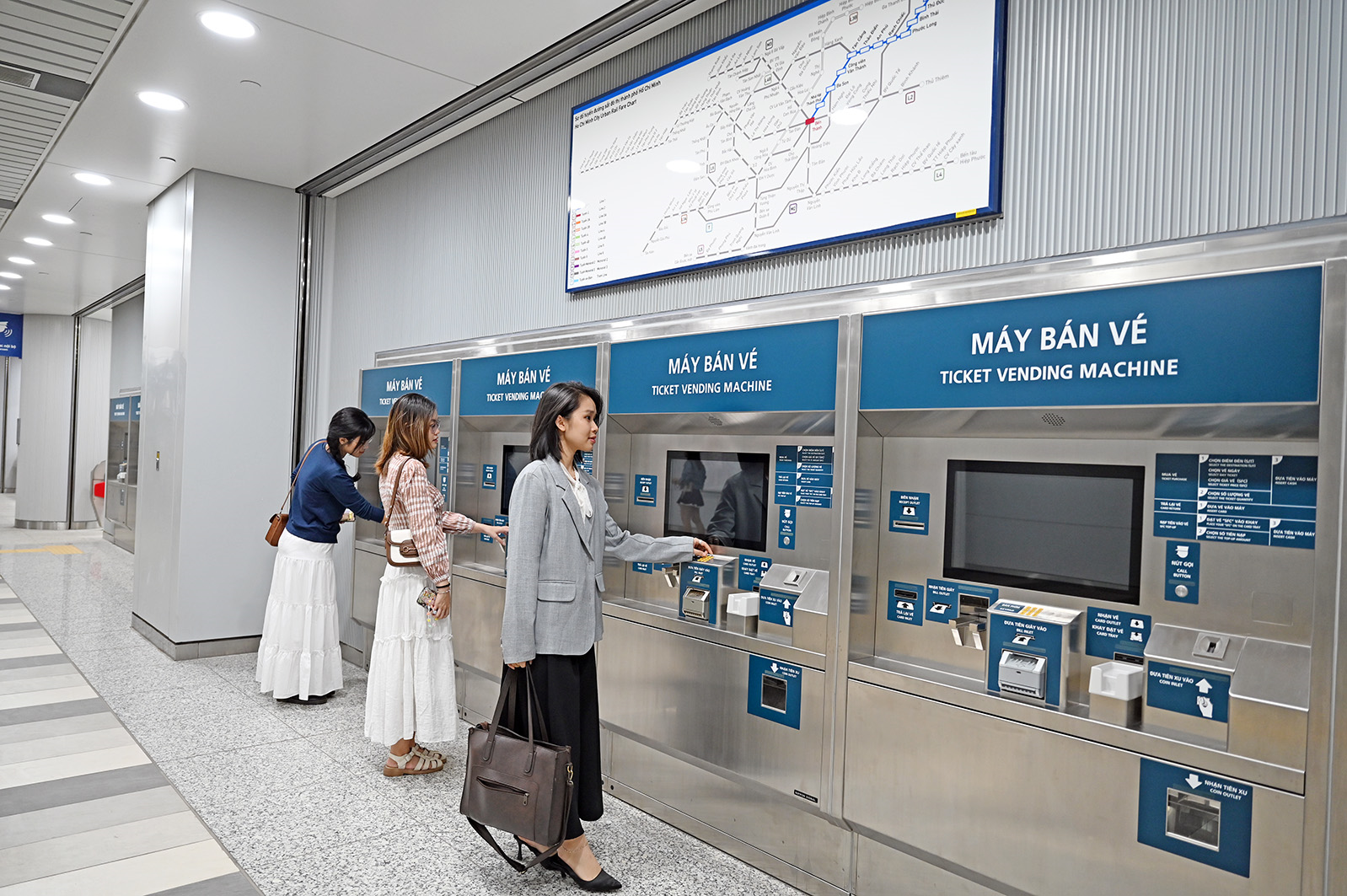 Ben Thanh - Suoi Tien metro line begins operation
