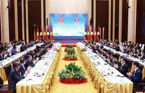 Vietnam, Laos outline measures to deepen bilateral ties