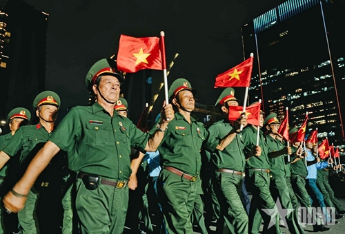 Ho Chi Minh City adorned with national flags in celebration of the ...